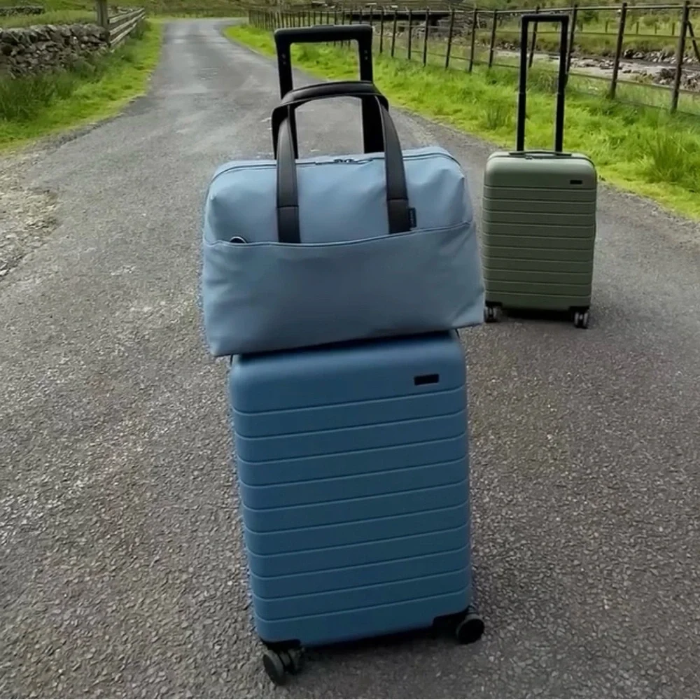 The Everywhere Bag (Original) in Coast - Picture 4 of 6